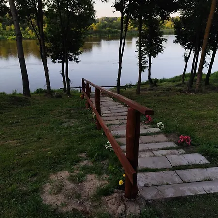 Kraina Bugu - Anielski Dom Z Bezposrednim Zejsciem Do Rzeki * Repki